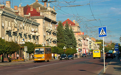 Авто из США в Луцке купить вместе с компанией КАРГО ЛАЙН