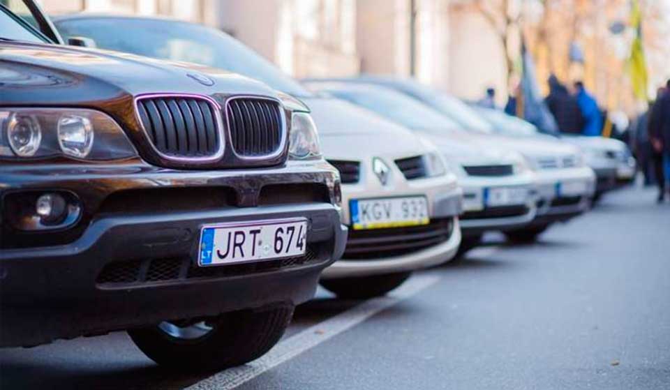 Закон о доступной растаможке «евроблях» ожидает подписания президентом